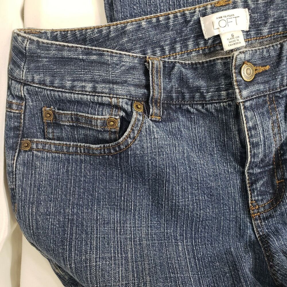 Ann Taylor Loft Womens Jeans Size 6 Flare Leg Blue Denim Stretch Mid Rise Dark - Picture 7 of 12